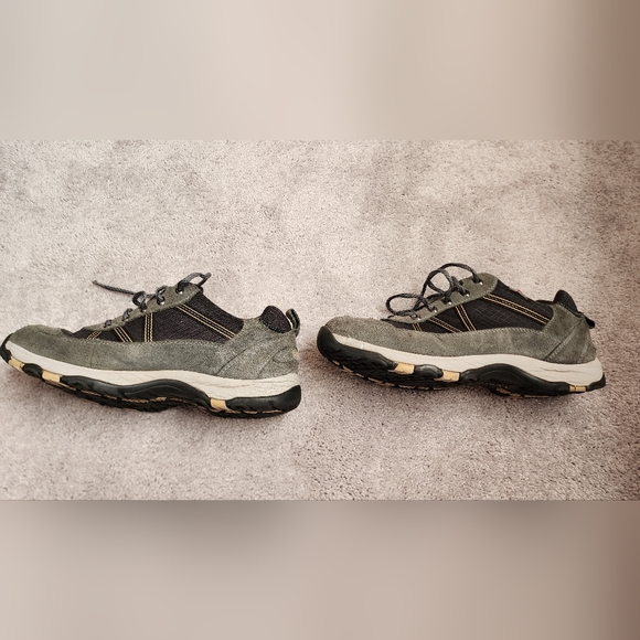 L.L. Bean Men's Sneakers - Picture 6 of 7